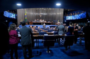 SenadoModeloGastosPublicos