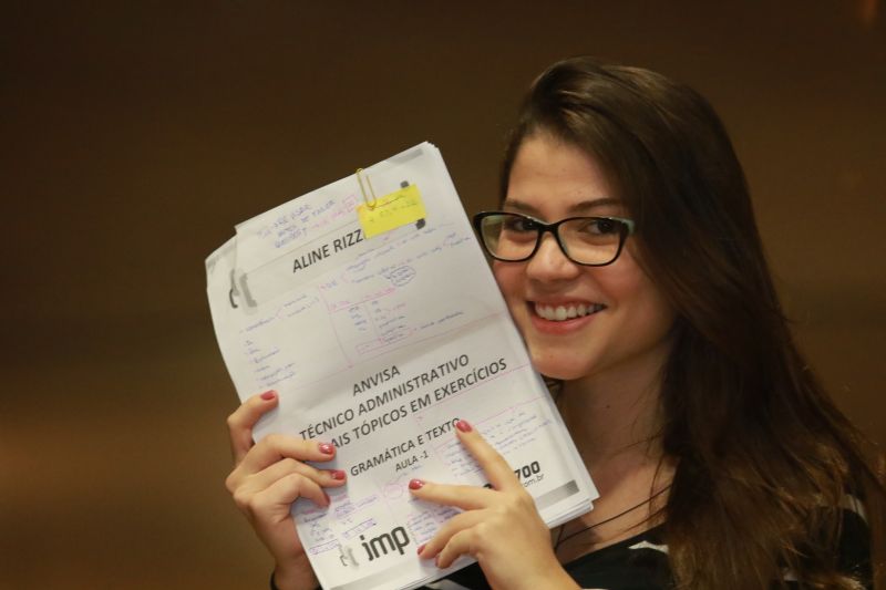 28/10/2016 Crédito: Luis Nova/Esp. CB/D.A Press. Brasil. Brasilia - DF. Concurso Público. Bruna Wassouf.